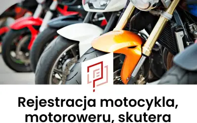 Rząd motocykli i skuterów, gotowych do rejestracji. Opłata za rejestrację motocykla jest pierwszym krokiem do wolności na dwóch kołach.